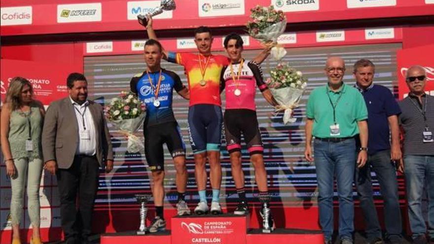 Sebastián Mora fue primero en élite masculina y quinto en la general UCI.