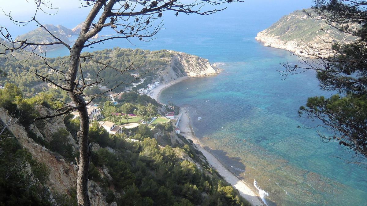 La Cala Portitxol, en Xàbia, también es altamente recomendable para la práctica de submarinismo y snorkel.