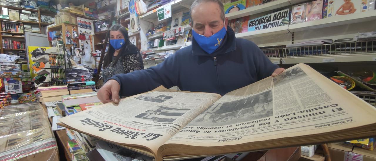 La librería más antigua de Asturias, en Pola de Lena, busca nuevos propietarios