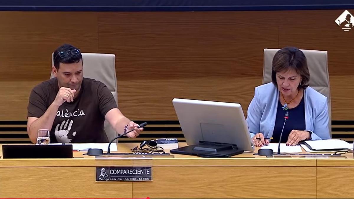 Alejandro Carabal, presidente de la Asociación de Damnificados Dana horta Sud, en la comisión de la dana en el Congreso