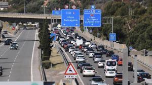 El tráfico en la operación salida de Semana Santa.