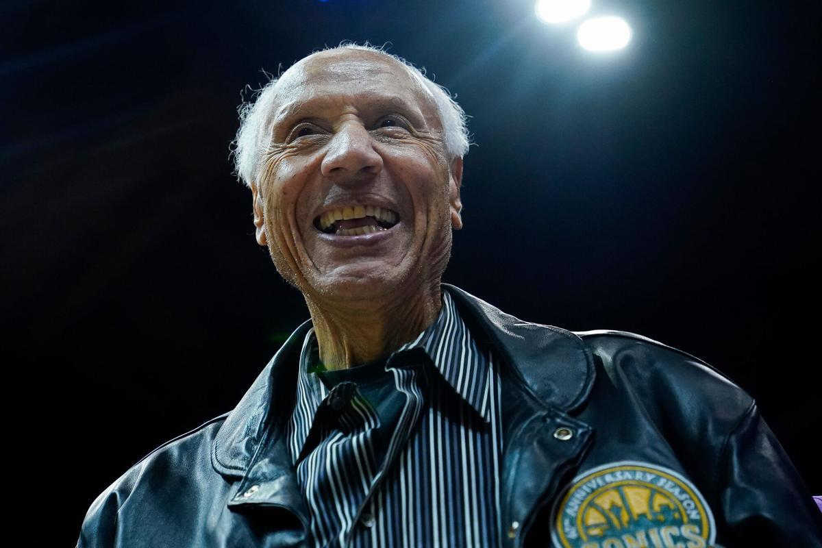 FILE - Former Seattle SuperSonics coach and player Lenny Wilkens acknowledges the crowd during the second half of a preseason NBA basketball game between the Los Angeles Clippers and the Utah Jazz, Oct. 10, 2023, in Seattle. (AP Photo/Lindsey Wasson, File). FILE PHOTO