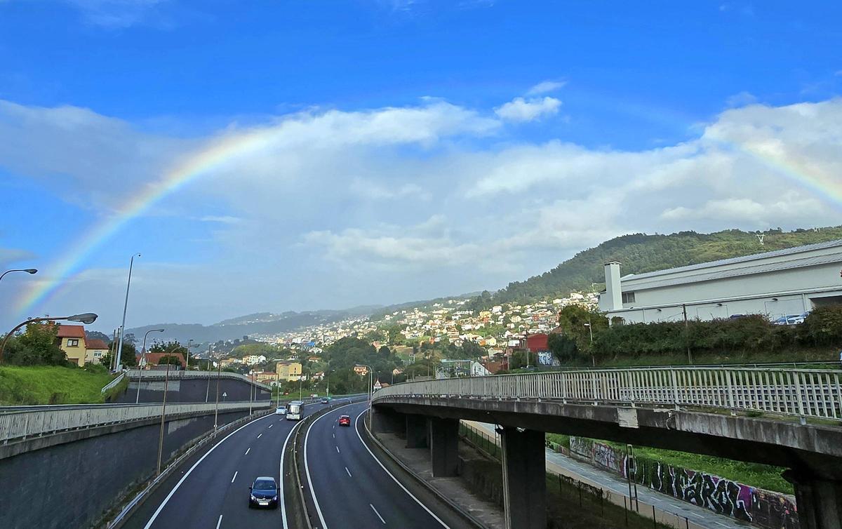 La AP-9, a su paso por Teis.