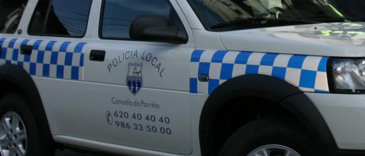 Un vehículo de la Policía Local de Porriño.