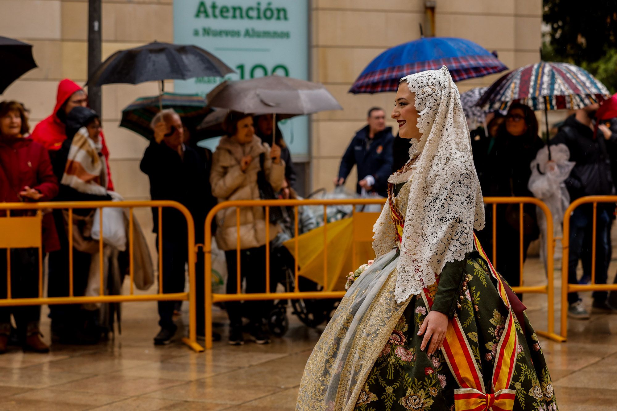 Falleras Mayores en la Ofrenda 2025. Día 18 (2/3)