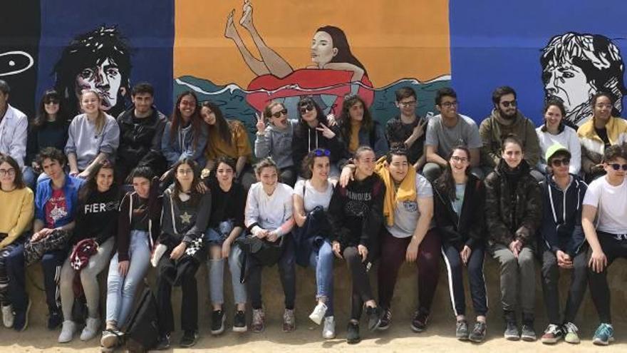 Mural en Barxeta de alumnos del Josep de Ribera