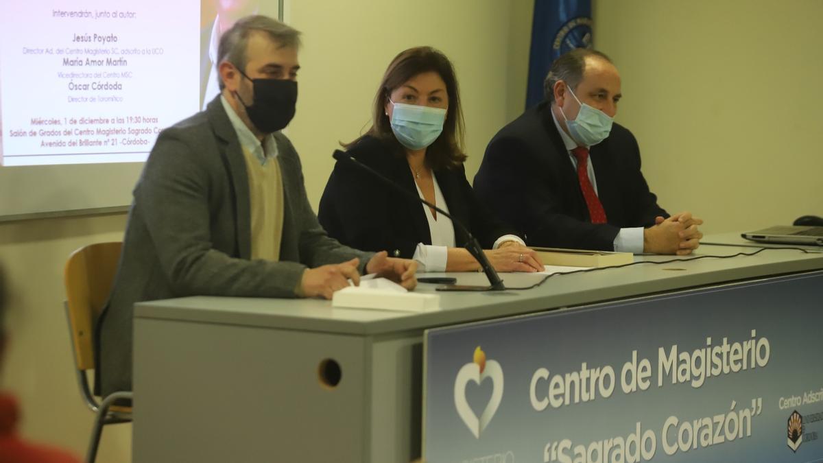 Javier Alberca durante la presentación del libro.