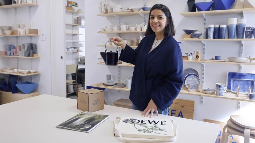 Paula Ojea ha codiseñado una tetera con David Chipperfield para Loewe