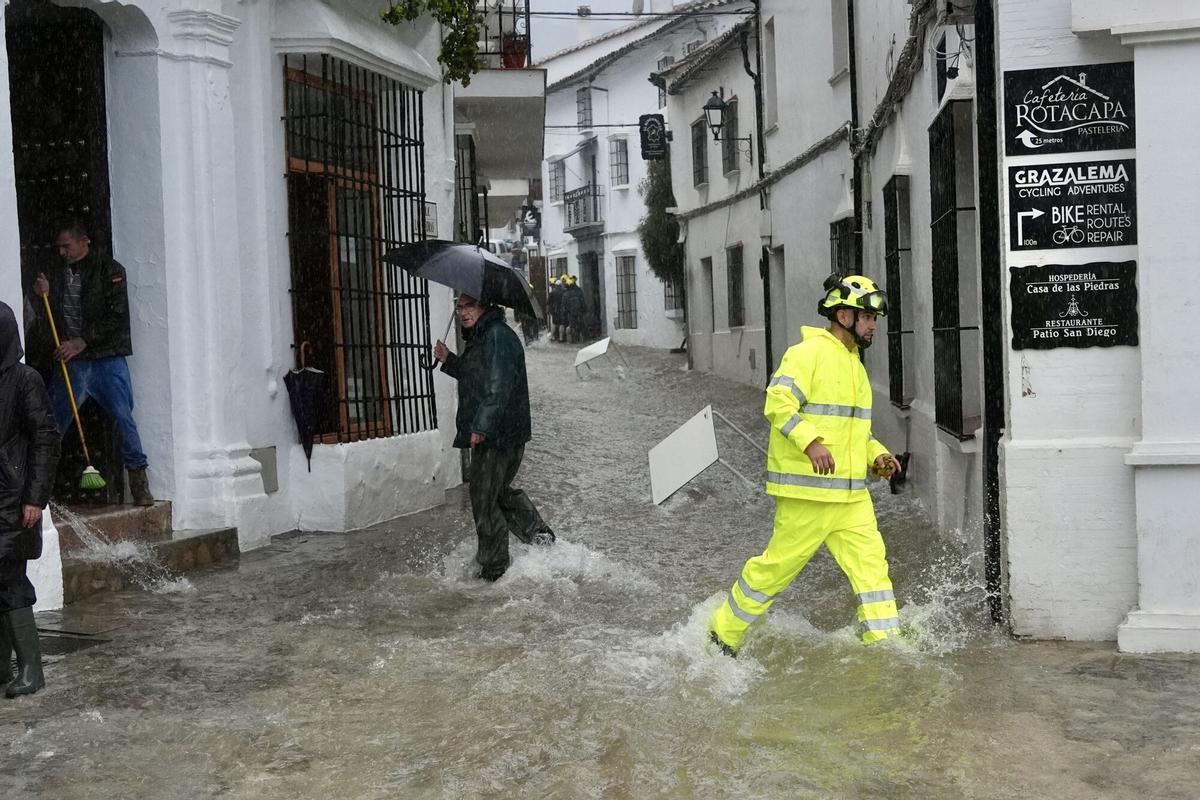 Calles inundadas en Grazalema