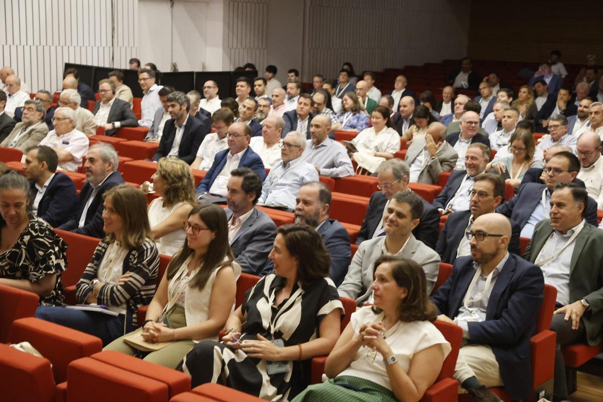 Asistentes a las jornadas 'Ingeniería para Alta Velocidad', este jueves.