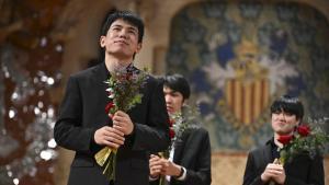 El pianista chino Zhu Wang, de 28 años, tras proclamarse vencedor de la 71a edición del Comcurs Maria Canals.