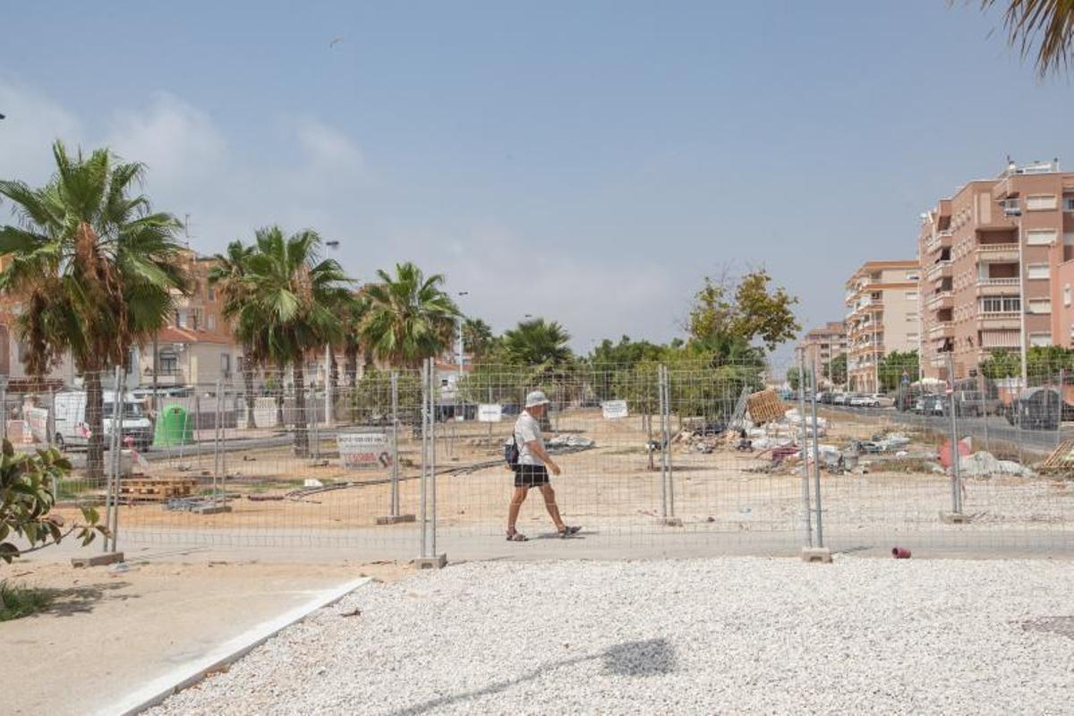 Las Obras En La Avenida De Salamanca De Santa Pola Afectan A Negocios Y las-obras-en-la-avenida-de-salamanca-de-santa-pola-afectan-a-negocios-y