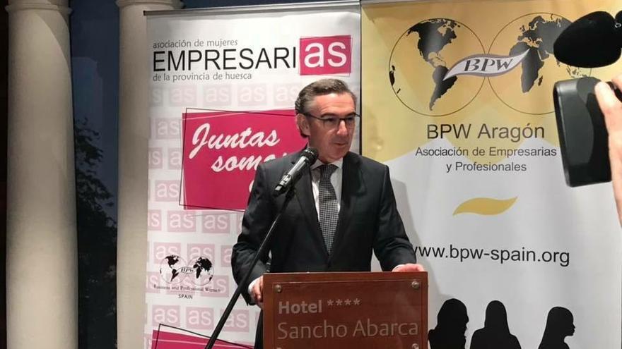 Beamonte defiende eliminar las trabas a las mujeres emprendedoras