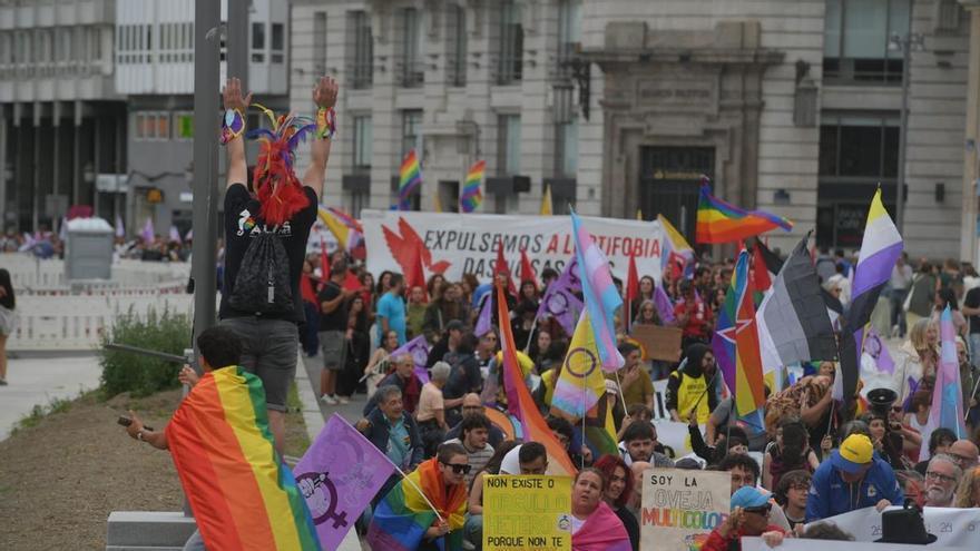 La manifestación del Orgullo LGTBIQ+ en A Coruña se moviliza contra los delitos de odio y la pérdida de derechos