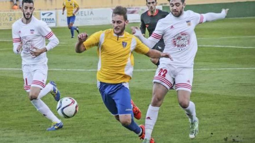 Imagen del partido del Orihuela contra el Buñol.