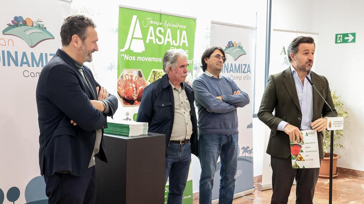 Asaja Elche presenta su primer anuario