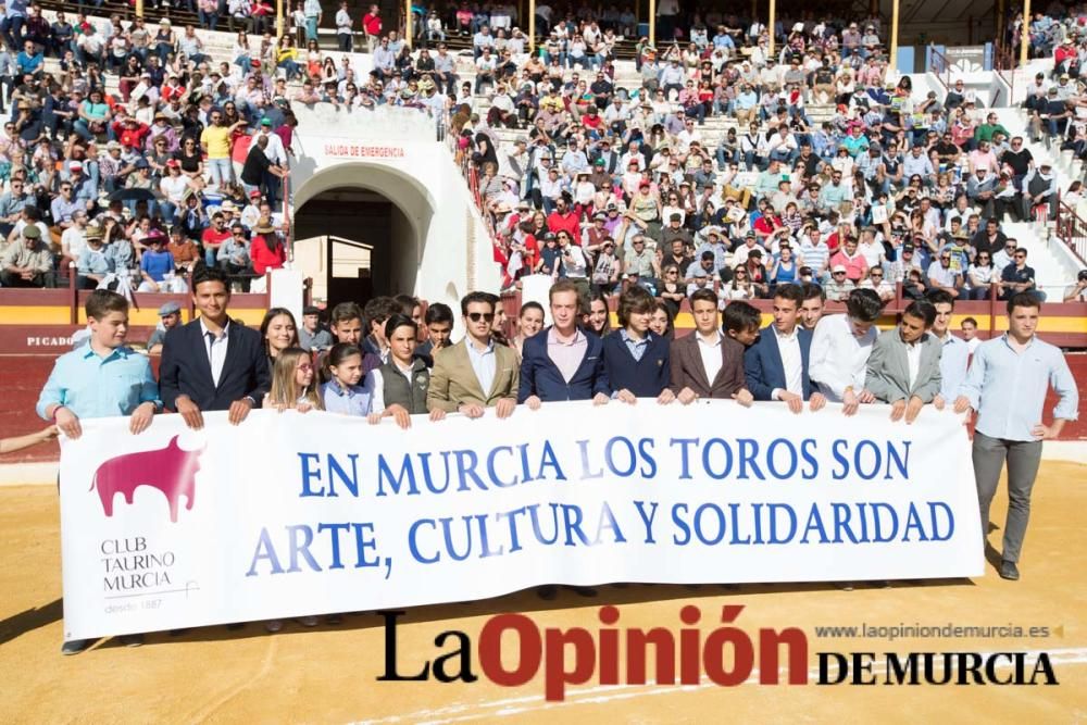 Ambiente en la plaza de toros