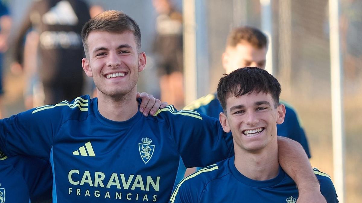 Bazdar y Pau Sans, antes de un entrenamiento con el Real Zaragoza.