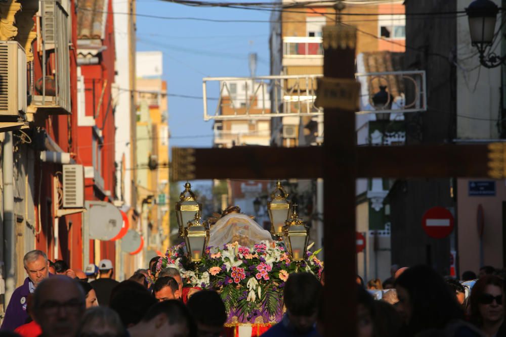 Procesión del Cristo Yacente en el Cabanyal