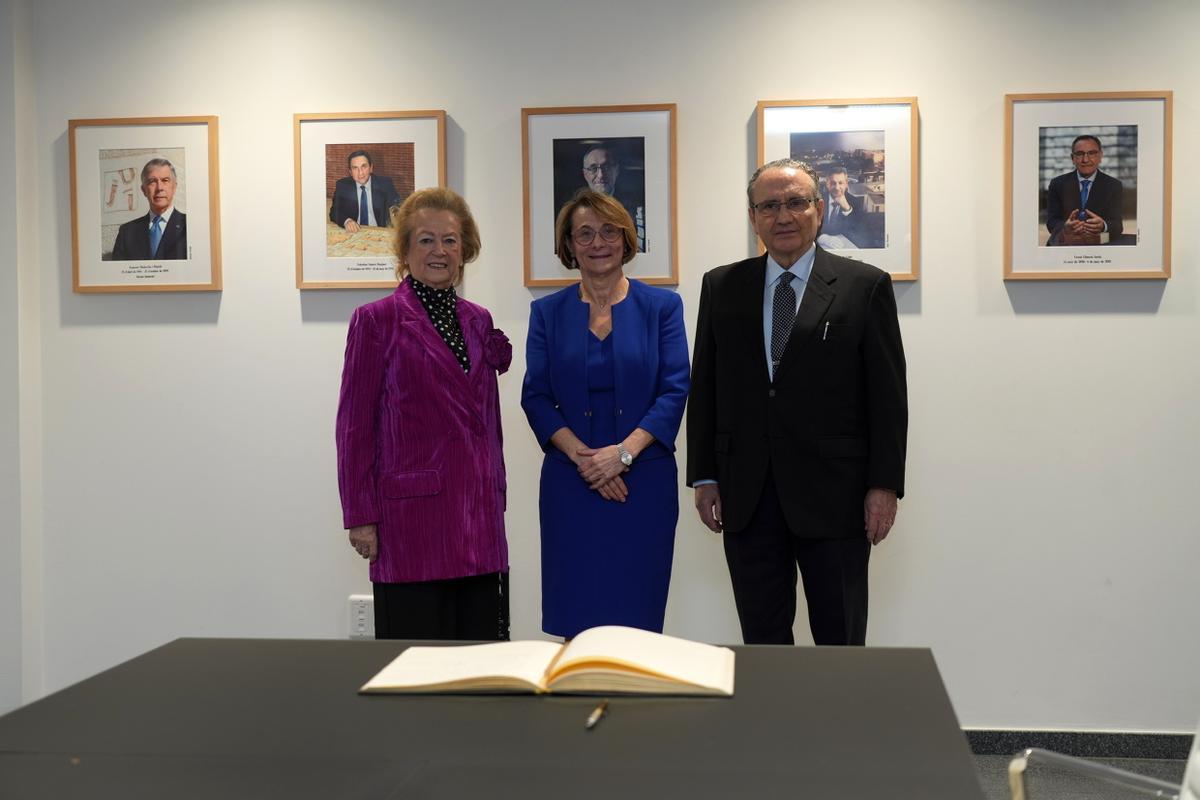 La UJI entrega a Mediterráneo la Distinción Extraordinaria