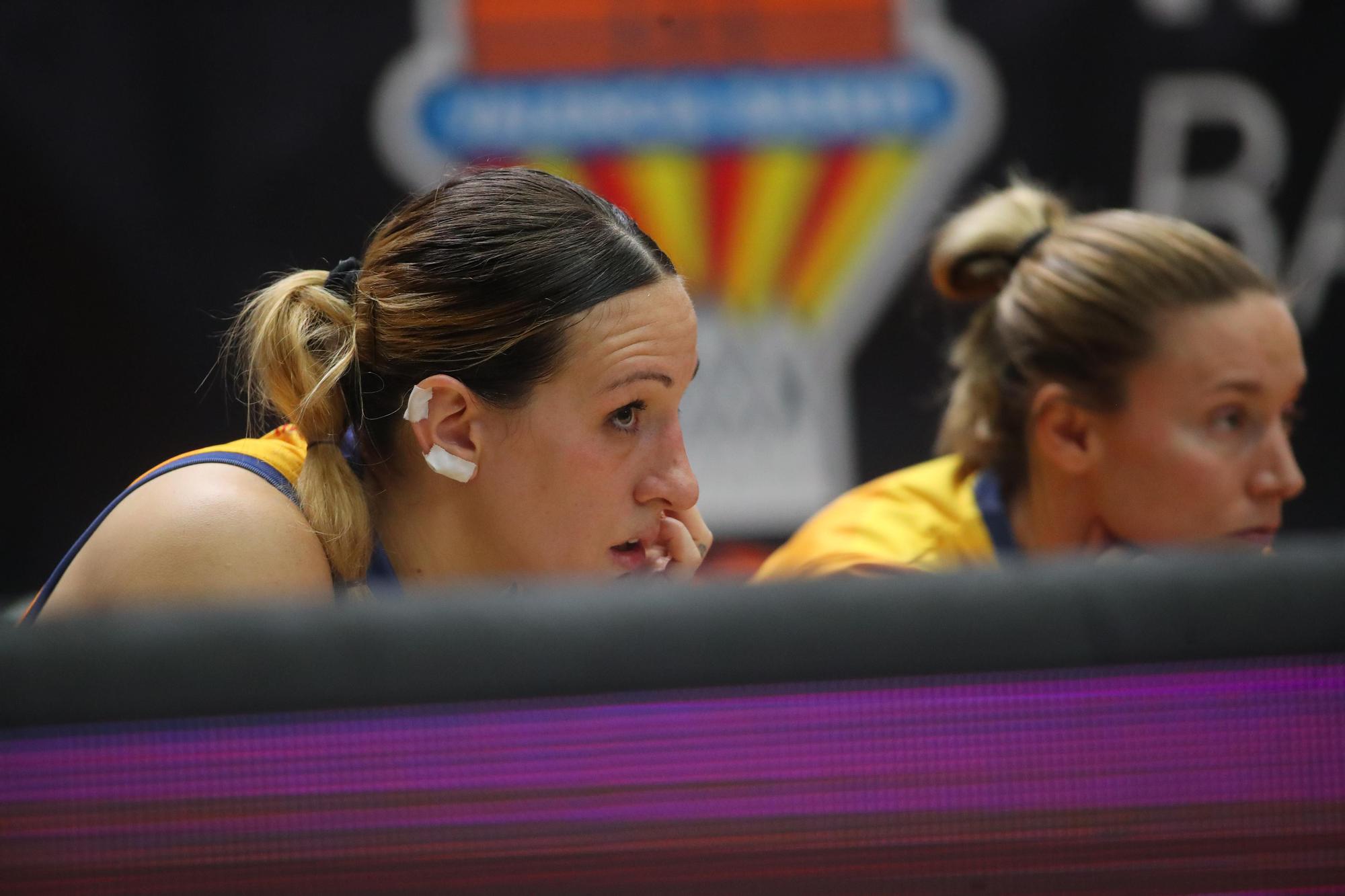 Semifinal de la Copa de la Reina entre el Valencia Basket y el Spar Girona