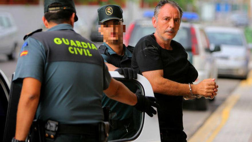 Marcos Cabo, a su llegada a los juzgados el pasado viernes. Foto: Eduardo Ripoll