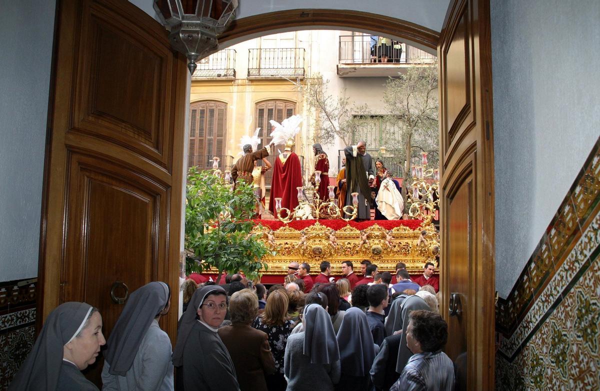 Otra vista del grupo escultórico del Rescate, en una foto de archivo.