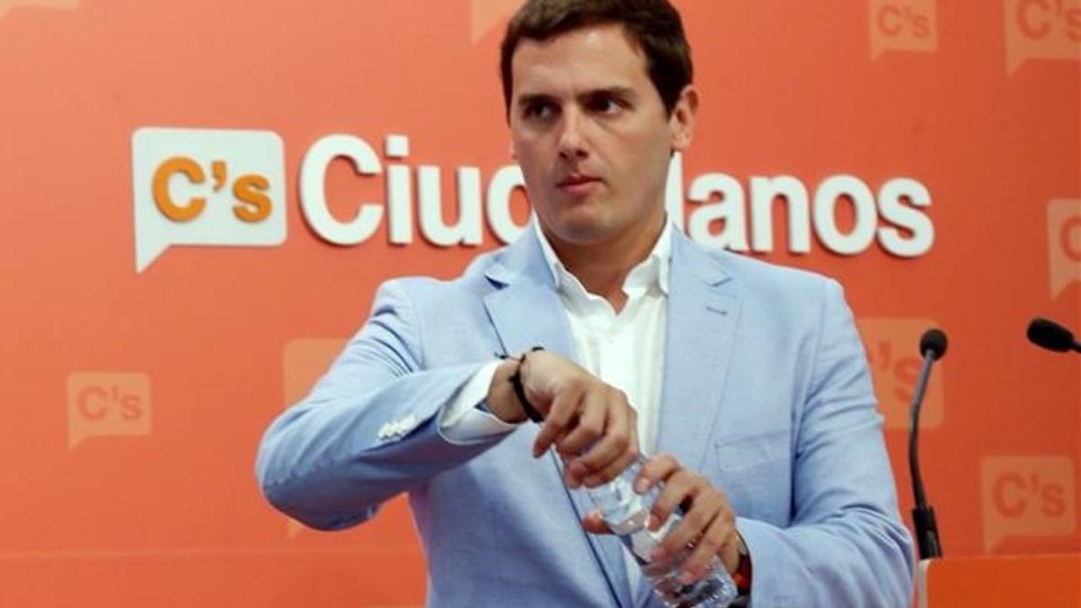 Albert Rivera, este lunes, en la sede de Ciudadanos en Madrid tras reunirse con su ejecutiva.