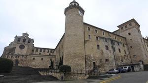 Vista del exterior del monasterio de San Salvador de Oña, a cuya iglesia pertenecía las obra del siglo XV que quería subastarse en Francia.