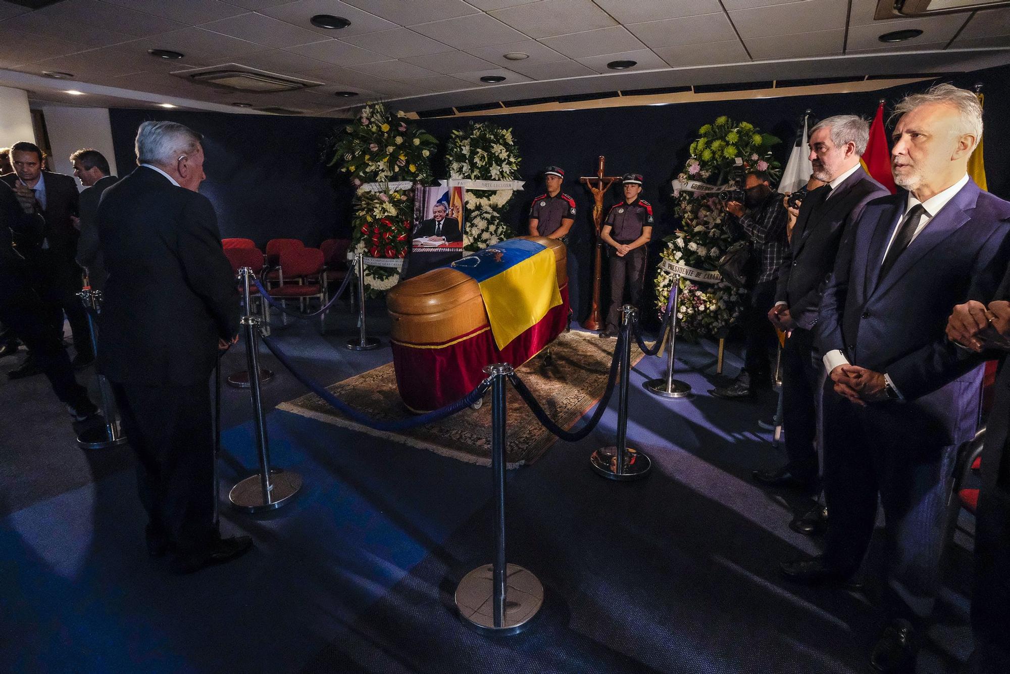 Capilla ardiente y funeral de Lorenzo Olarte