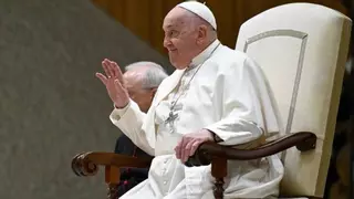 El Papa necesita "reposo absoluto" aunque sus últimas analíticas muestran una "mejora"