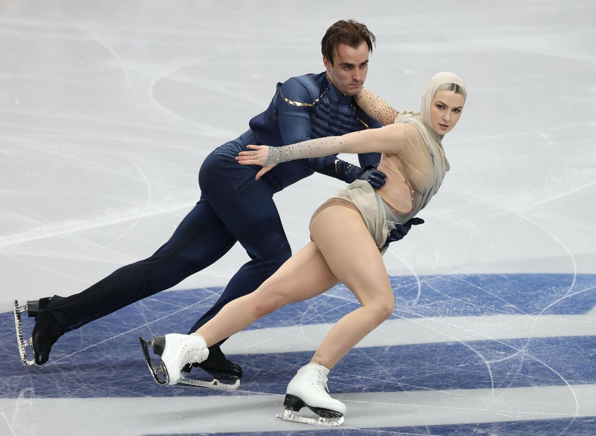 LONDON (United Kingdom), 17/01/2026.- Olivia Smart and Tim Dieck of Spain compete during the Ice Dance at the ISU European Figure Skating Championships 2026 in Sheffield, Great Britain, 17 January 2026. (Gran Bretaña, España, Reino Unido) EFE/EPA/NEIL HALL