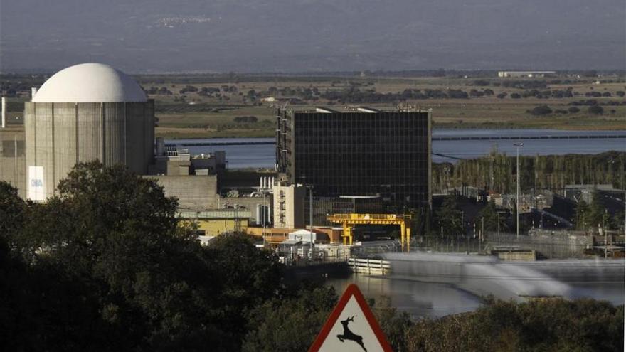 La Central de Almaraz registra un conato de incendio en un generador fuera de servicio