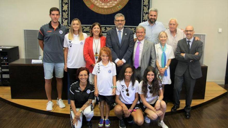 La Universidad de Zaragoza y el Zaragoza Club de Fútbol Femenino promueven la práctica femenina del deporte