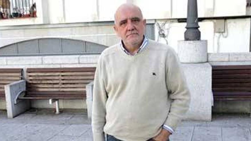 Dillana se queda sin indemnización de la Asamblea de Extremadura