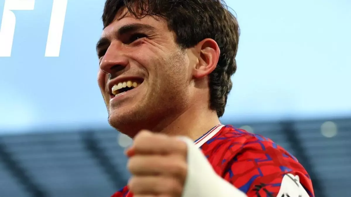 Iván Azón estrena su cuenta goleadora en el Ipswich