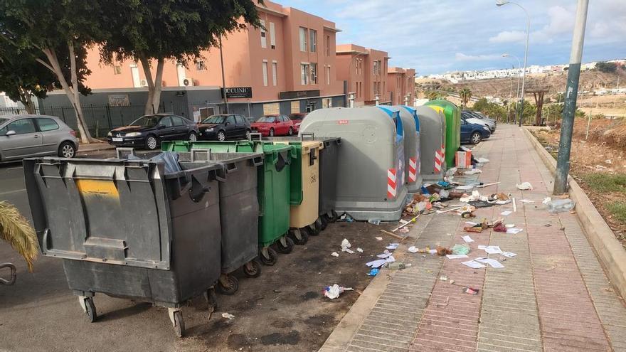San Bartolomé de Tirajana pide a los ciudadanos que mantengan limpios los puntos de recogida de basura