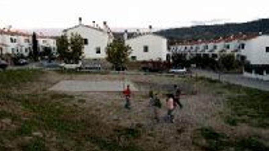 El ayuntamiento hará un parque en el descampado de Los Pitufos
