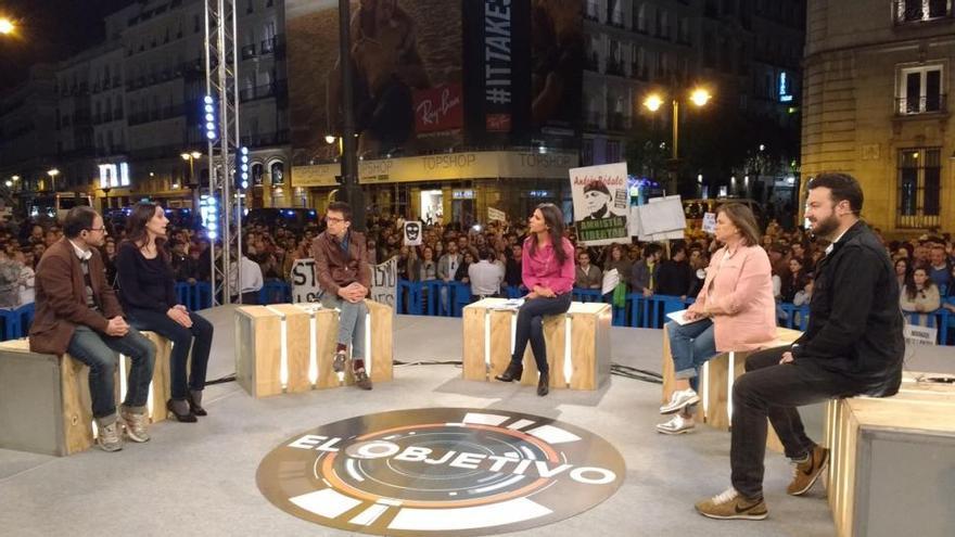 Tensión en la emisión de &#039;El objetivo&#039; desde la Puerta del Sol