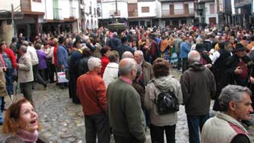 Villanueva rescata la cultura popular al amor de la lumbre