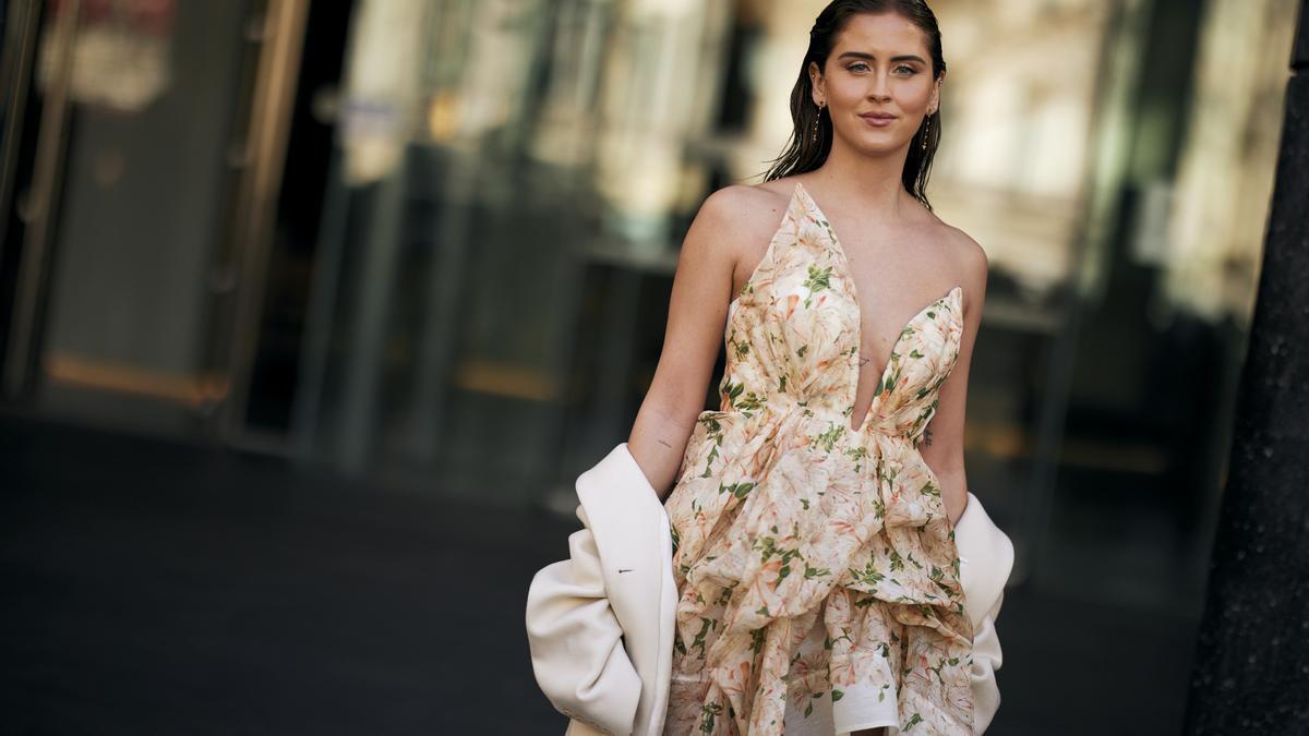 ¡'Chollazo' a la vista! Mango Outlet rebaja a menos de 10 euros los vestidos de flores que llevarás este verano