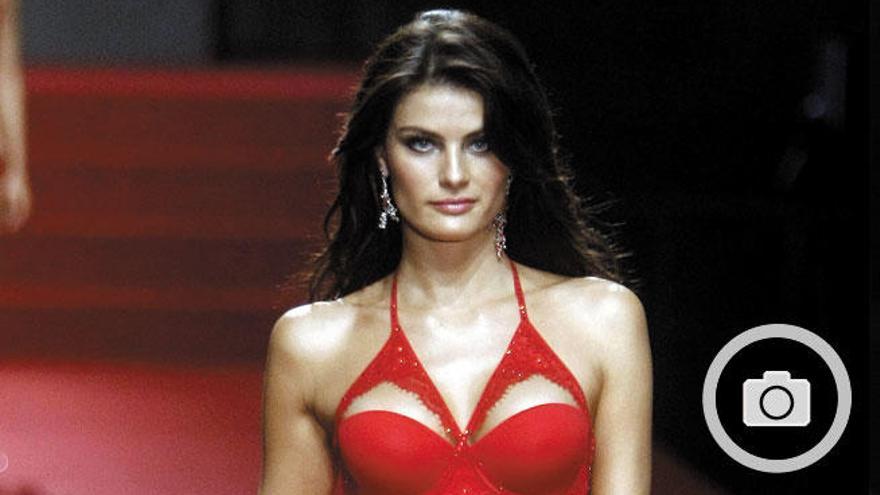 Leonisa seduce con la supermodelo Isabeli Fontana