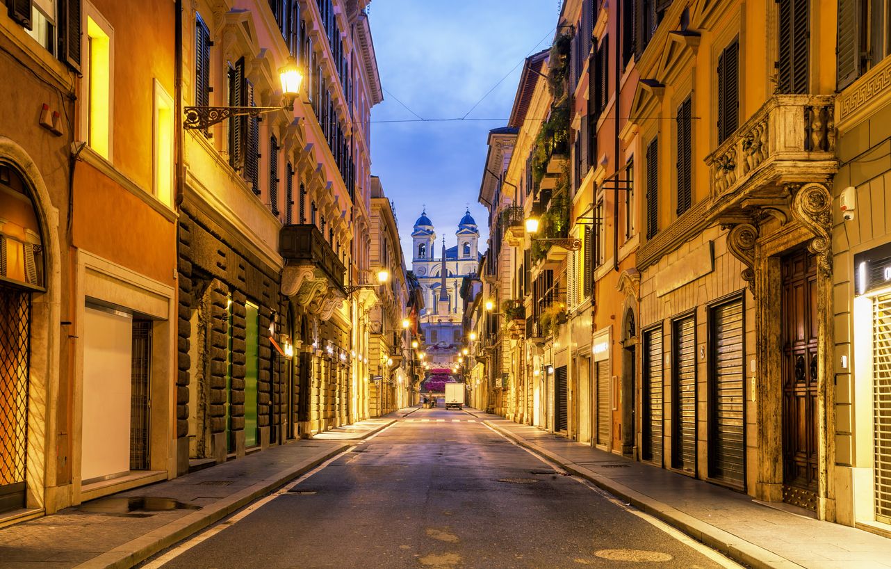 Via dei Condotti, Italia