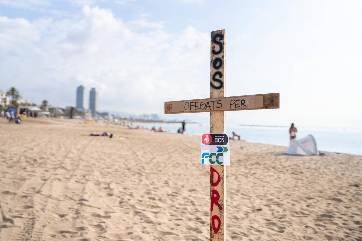 Los socorristas de Barcelona protestan contra la precariedad y la falta de personal
