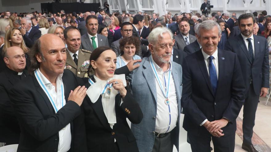 Día de Galicia: entrega de medallas de oro a Carlos Núñez, Luz Casal y Juan Pardo