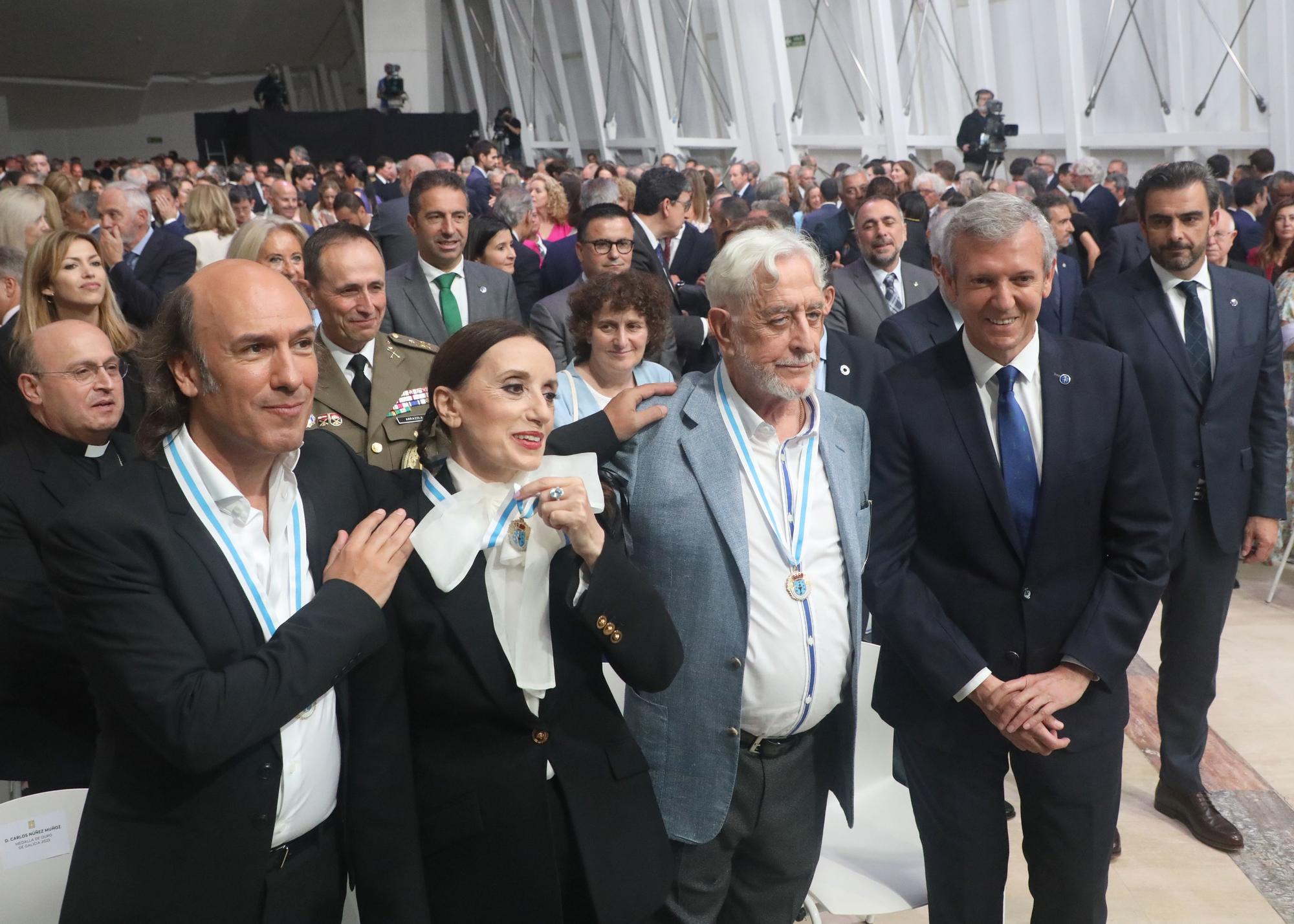 Día de Galicia: entrega de medallas de oro a Carlos Núñez, Luz Casal y Juan Pardo