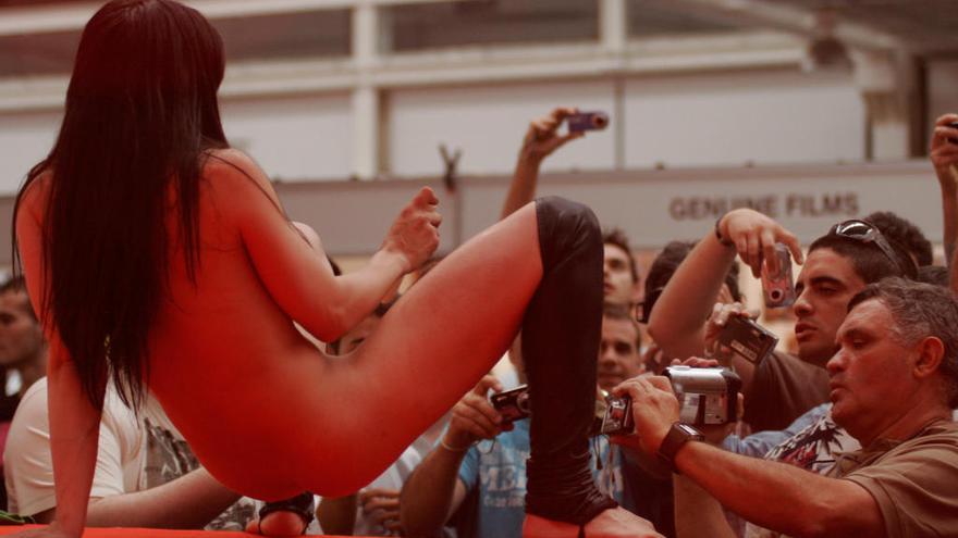 Yetuk rus porno aktrisalar