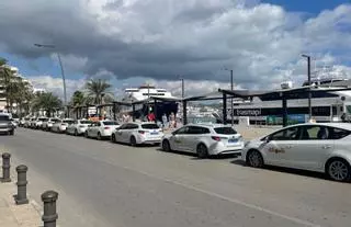 Nuevo reglamento del taxi: Ibiza quiere obligar a los asalariados a conducir sus taxis estacionales