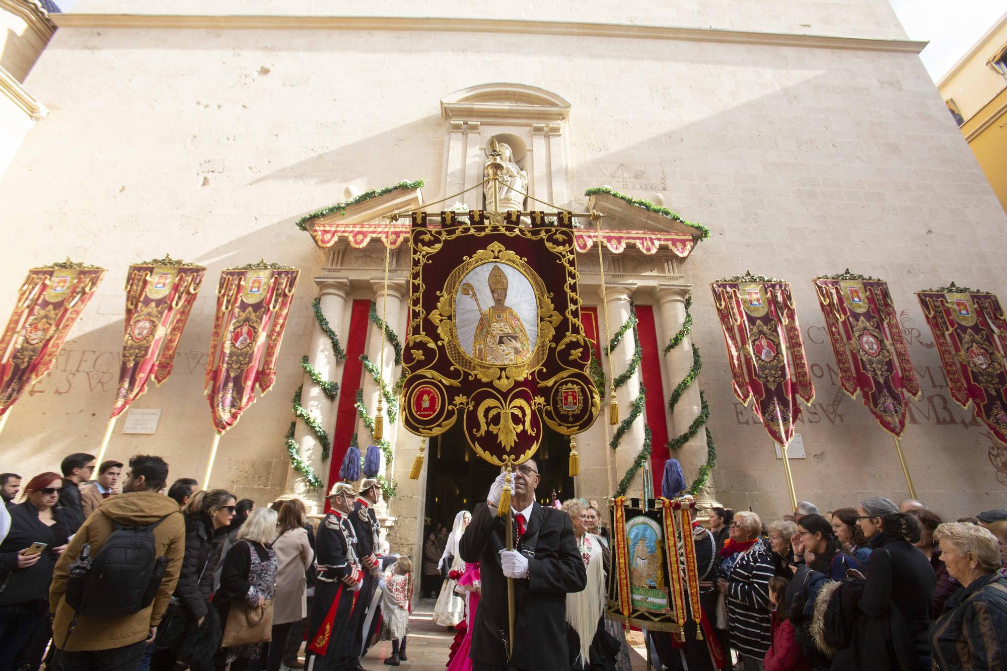 Alicante ha celebrado la festividad de su patrón, San Nicolás, con una misa en la Concatedral de San Nicolás y una procesión