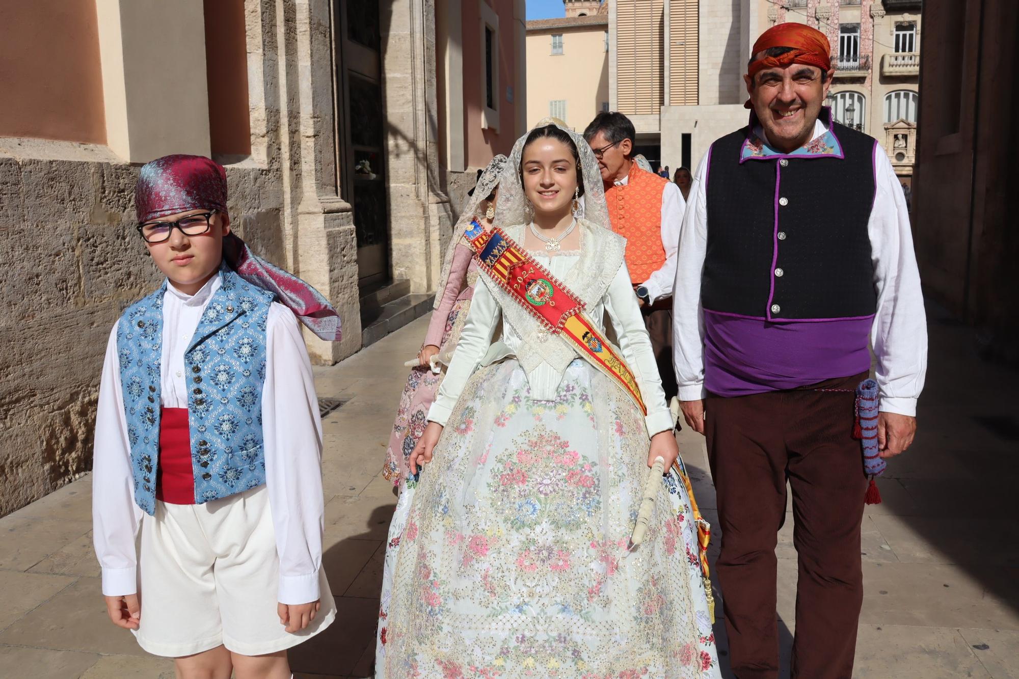 Las comisiones de falla en la Procesión de la Virgen (3/5)